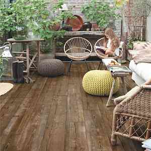 Плитка ПВХ Quick Step Vinyl Medium Planks AVMP AVMP40075 Коричневая сосна фото 1 | FLOORDEALER